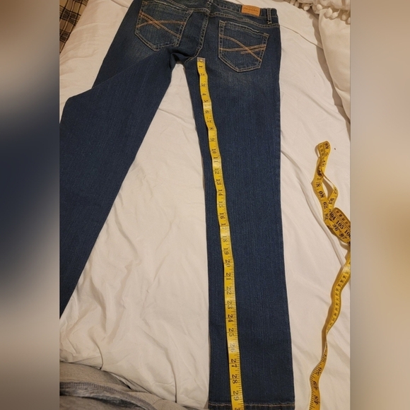 Aeropostale Skinny Bayla Low Rise Jeans NWT 27W x 30L Msrp $40 - Picture 7 of 7